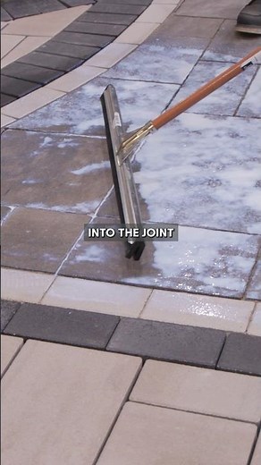 How To Lock In Paver Joint Sand #landscaping #hardscaping #hardscapetraining #paver #paverpatio