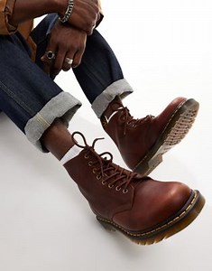 Dr Martens 1460 Pascal 8 eye boots in tan leather | ASOS