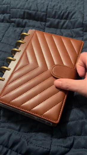 Nikki on Instagram: "Planner Flip - Mini Happy Planner with a @live.love.posh cover #minihappyplanner #onthegoplanner #minihappyplanner"