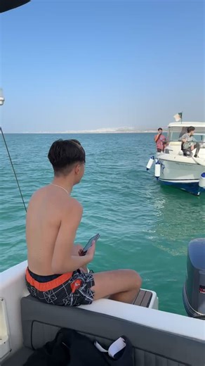 Vidéos de location_bateux (@location_bateux) avec son original - 𝕋𝕚𝕣𝕠𝕦𝕤𝕤 🕸️