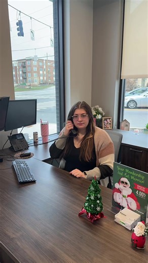 Always keeping them on task😉 #creditunion #customerservice #fyp #phonecall #manager