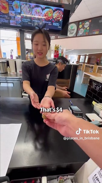 This has to be the cheapest breakfast in Brisbane! 📍QUT Retail Address ：Queensland University of Technology ：Gardens Point & Kelvin Groove –––🍚Menu––– 🔸Conditions: • Super limited brekkies daily. Get in early, they won’t last! • QUT students only • Available Mon–Fri, during retailer trading hours • 3 retailers per campus, all week • Kelvin Grove & Gardens Point 🔸How it works: ① Show your QUT Student ID ② Fill in your details ③ Pay $4 ④ Enjoy your breakfast! Latest specials & updates availabl