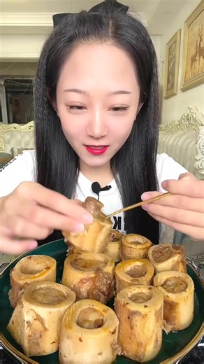 Delicious Roasted Big Beef Bone Marrow Recipe