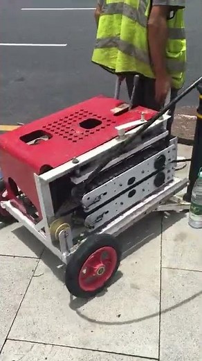 How to use Optical Cable Puller to pull the cable out of the duct