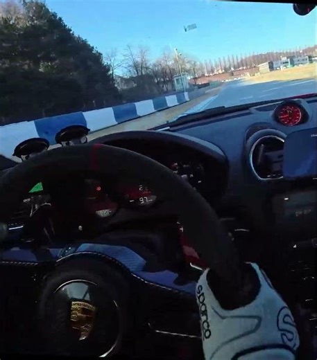 Almost spun! Porsche 718 GT4