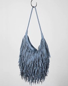 NEW FW24 Leather Shoulder Bags with Fringes. Choose your favourite at #Parfois #FW24 | PARFOIS