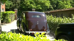 HERE COMES THE BRIDE 💒👰💍 | Meghan Markle is on her way to St George's Chapel! WATCH LIVE: https://bit.ly/2iNT9gP GALLERY: https://bit.ly/2wUYk4A | WJXT4 The Local Station / News4JAX