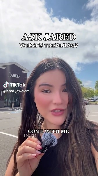 Exploring Gender-Neutral Jewelry Trends at Jared