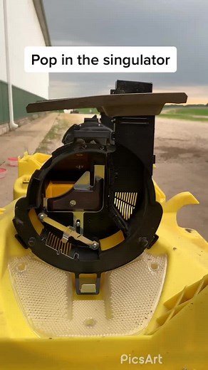 Nichole Mills on TikTok