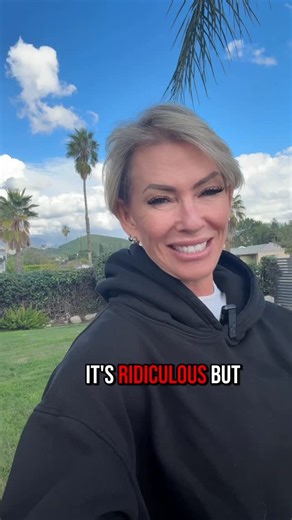 Lori Fetrick on Instagram: "Looking into Stem Cell Therapy 🤔 if anyone has done this please let me know if it worked. 💕 I have battled with my knees ever since Gladiators off and on. But lately it’s all the time. I’m doing BP-157 everyday along with TB-500 twice a week. I’ve e done soft wave therapy and now I’m just tired of my knees aching but not willing to stop or slow down on legs 😎I’m a little stubborn like that. I’ve been working through the pain. ( don’t want any lectures ) 😃 I think 