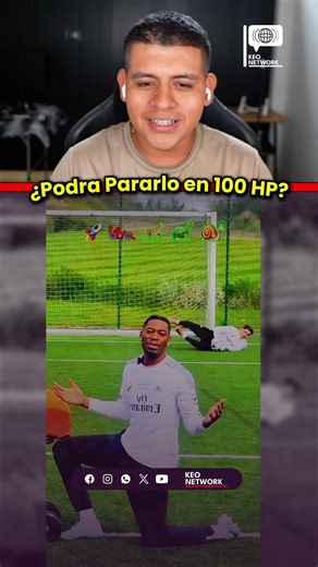 🚨🧤 CAN THE GOALKEEPER CATCH THE BALL WITH 100 HP? 😱 #Shorts #Soccer #Goalkeeper #Viral #Challenge