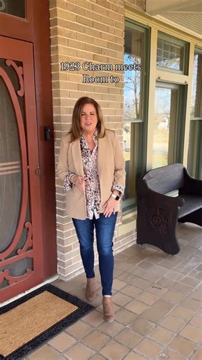 The Smartt Team - Keller Williams Heritage | Welcome to 418 S Santa Clara Ave! Join Pam Smartt with The Smartt Team for an exclusive tour of this 1923 historic masterpiece in the... | Instagram