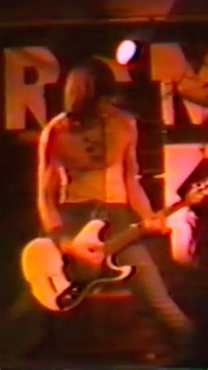 Sittin' here, with nothin' to do. Sittin' here, thinkin' only of you.