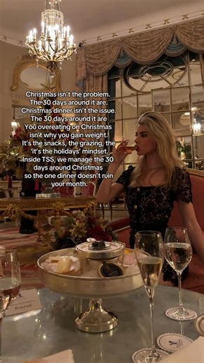 Liv Schmidt on Instagram: "Christmas Day isn’t why you gain weight. It’s the 30 days of “it’s the holidays” eating around it. TSS fixes that. Join us before the month gets away from you."