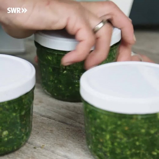 Sie wollen das Gemüsesalz aus der Sendung "Mein Garten, Dein Garten" zu Hause selber machen? Hier ist das Rezept! | SWR