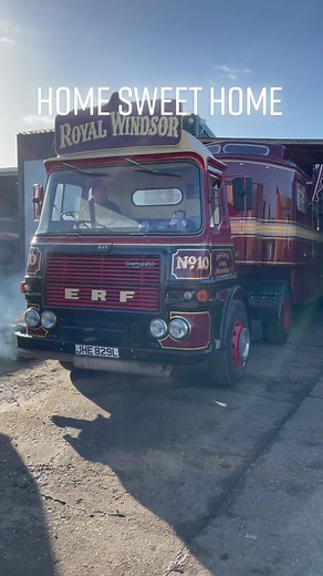 Vintage Showman's Living Wagon 'The Royal Windsor' - Home on Wheels