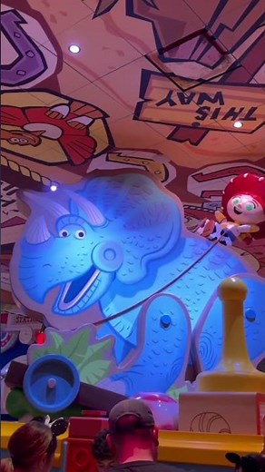 Inside Roundup Rodeo BBQ | Toy Story Land Experience (Disney's Hollywood Studios)