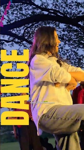 Mamitha Baiju💃😱 PERFORMS Energetic Oorum Blood Song Dance Steps