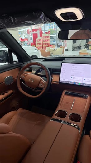 作为一款家庭大五座SUV，传祺向往S7不仅空间宽敞舒适，还具备出色的节能表现，成为家庭出行的首选车型。#家庭大五座智能SUV#