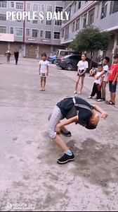 253K views · 2.4K reactions | Check out this young master of drunken boxing, a style of Chinese martial arts that imitate the movements of a drunk person. Get ready to be charmed by the unusual art form! | People's Daily, China | Facebook