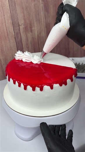 This Cake Takes 60 Seconds 😳 Easy Cake Hack #shorts