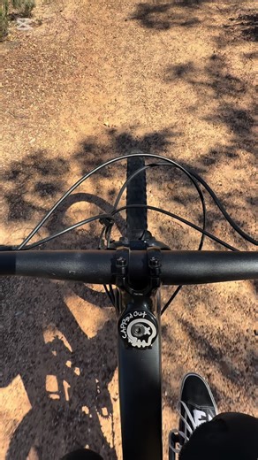 Arapiles is so fun @AJ for the spot#dadsfilming#wetheriders#trek#arapiles