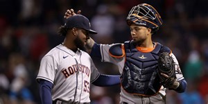 Pitching turnaround key to Astros' 3-2 edge