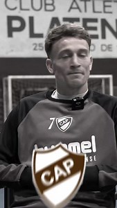 838 reactions · 17 comments | UN PING PONG CON EL PLANTEL DE PLATENSE 藍 Se viene la final contra Huracán y los jugadores del Calamar de animaron a jugar contra Olé 撚  @candeciocan @juanchimerhy  @cami.corrales | Diario Olé | Facebook