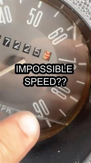 This Speedo Shows an Impossible Speed