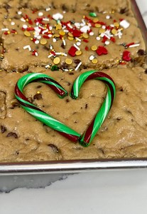 154K views · 3.6K reactions | easy holiday dessert this Christmas sheetpan cookie is so much fun! | Kristin's Friends | Facebook