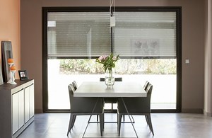 Domotique : les avantages de remplacer ses volets par des volets roulants connectés