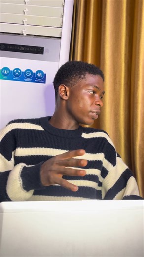 MoneyBank🪐 (@moneybank_of_delta)’s video of bank teller counting money