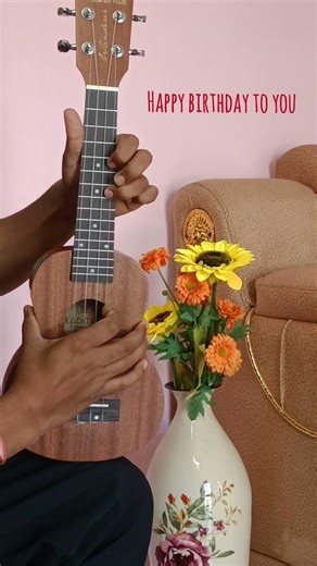 Send this to the birthday person 🎂#happy #birthday #ukulele #tutorial #playalong #easy #party #song
