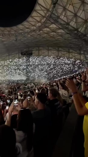 JUL's Incredible Stadedefrance Concert