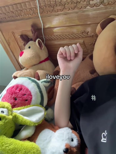 Khó diễn tả cảm xúc với iloveyou