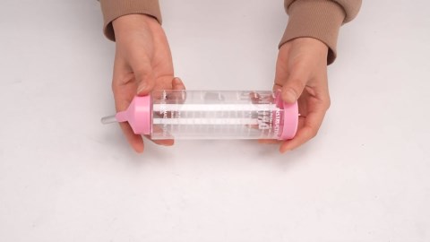 Hamsters Water Bottle, Automatic No Drip Hanging Water Feeder Dispenser for Small Animals Guinea Pig Rat Rabbit Dwarf Gerbil Chinchilla(250ML)