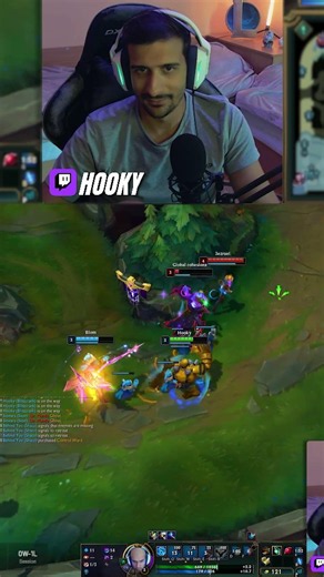Better Hook Wins 😎 #leagueoflegends #shorts #pyke