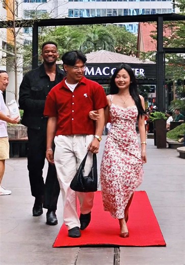 Cutest Red Carpet Moments This Valentine's Day