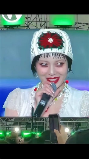 립앤힙 무대에서 아이코닉한 현아