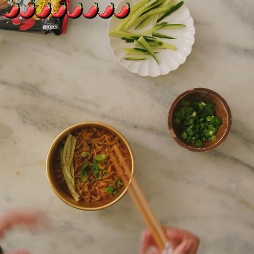 We try spiciest Korean noodles! | Honeysuckle
