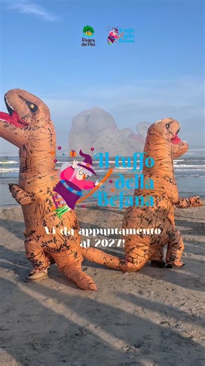 Proloco Riviera dei Pini on Instagram: "Ci sono momenti che non chiedono parole. Si riconoscono dal rumore della folla, dalle risate sparse, dall’attesa che vibra nell’aria prima che succeda qualcosa. Il Tuffo della Befana è questo: presenze che si riconoscono, voci che si intrecciano, un’atmosfera che cresce fino a diventare festa. Grazie a chi ha partecipato. Grazie a chi ha lavorato dietro le quinte. Grazie ai volontari e alla Riviera dei Pini, che rendono possibile tutto questo 🤍 Ma cosa pi