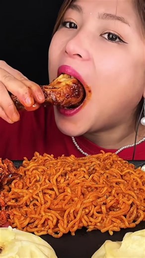 Asmr Eating Spicy Chicken Momos Noodles #short #mukbang #asmreating #mukbangasmr #asmr #viralvideo