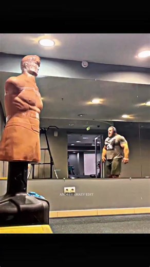 RUSSIAN HULK on Instagram: "Mesomorph Pre-Workout 👇🏼 🛒 Link in bio – Code: TRIGO10 . . . . #andreysmaev #bodybuilder #armworkout #andreysmaevedit #monster #gymmotivation #motivation #gymfreak #gymbuddy #foryou #4u #favorite #90s"