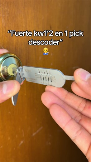 Este KW1 2-en-1 Pick Decoder es una herramienta profesional para cerrajeros diseñada para abrir y decodificar cerraduras KW1 en un solo paso, ahorrando tiempo y aumentando la precisión en cada servicio. Ideal para locksmiths que trabajan con cerraduras KW1, esta herramienta combina ganzúa decodificador en un solo cuerpo, permitiendo una lectura clara de pines y un trabajo más rápido y eficiente.#precisiontools #lockpicking #cerrajero #cerrajeria KW1 pick, KW1 decoder, KW1 2 en 1, ganzúa KW1, her