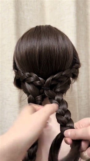 Master the Date Hairstyle: Quick & Chic Updo Tutorial