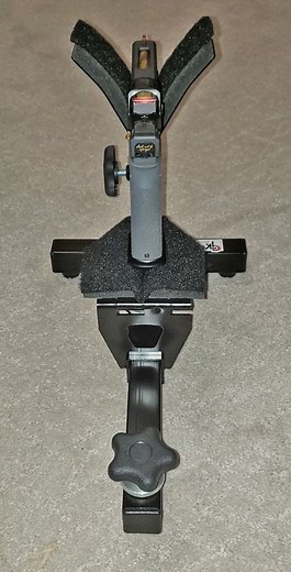 Shooting rest for sighting in pistols