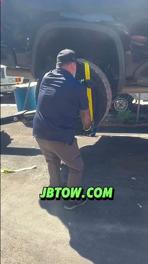 Using the Mini J Wheel Lift Strap on a Jerr-Dan wheel lift