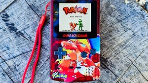 Brasileiro viraliza nas redes sociais com lindas customizações de Game Boy; veja