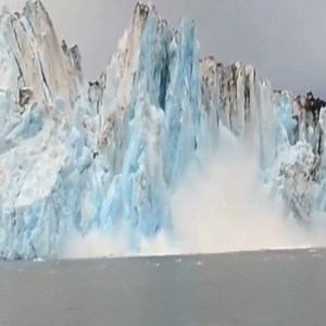 43K views · 45 shares | The ice shattered | Amazing Machine | Facebook