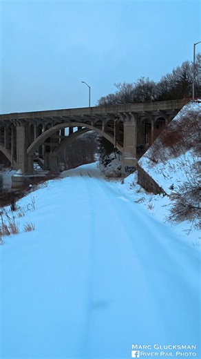 Full YouTube Video: https://youtu.be/io8VBZqBLhc The View From The Plow Train On The Naugatuck (Thomaston, CT - Reynolds Bridge) On Tuesday, January 27, 2026, the Naugatuck Railroad/Railroad Museum Of New England operated a plow train consisting of EMD GP9s NAUG 859 (S) and 686 👎. Due to the recent heavy winter storm, the plow train worked with the Maintenance of Way department to shovel out switches, clear crossings, and ensure that freight can be safely moved in the coming days. This view fro